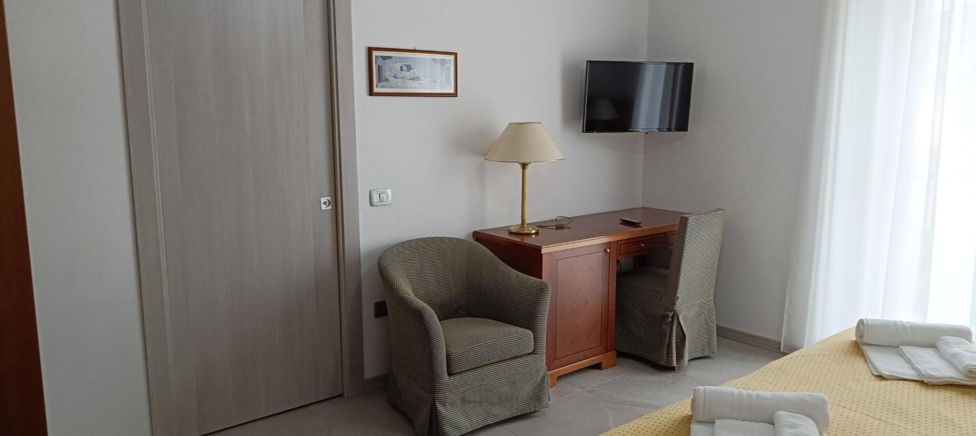 Villa Mariana Bed And Breakfast Saluzzo Exteriör bild