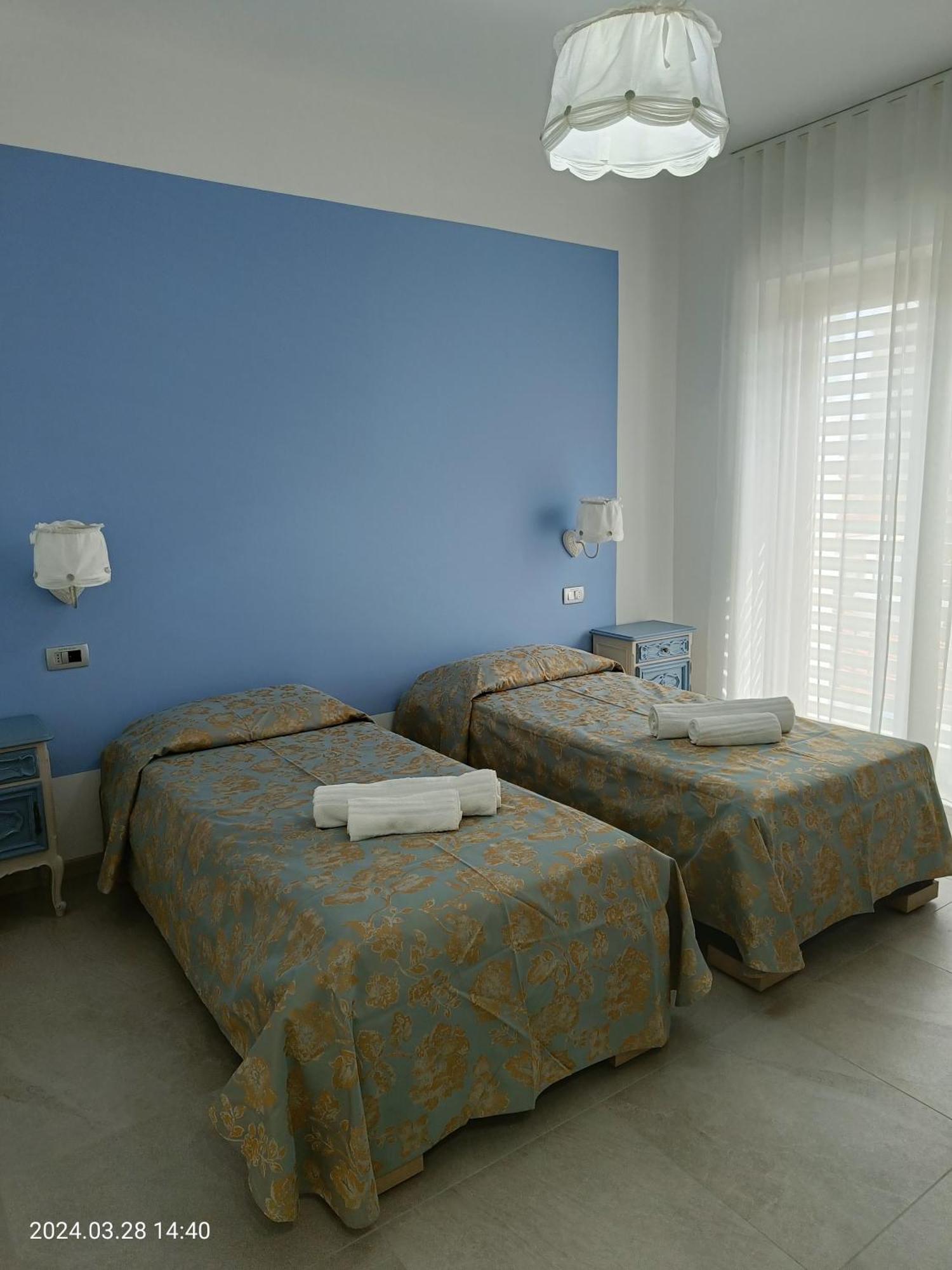 Villa Mariana Bed And Breakfast Saluzzo Exteriör bild